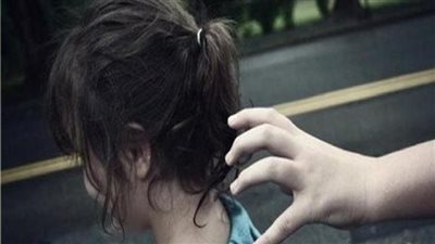 التحقيق مع عامل نظافة بتهمة التحرش بصغيرة داخل كافيه بأكتوبر