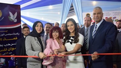 محافظ أسوان يفتتح فعاليات مؤتمر الاستثمار العربي الإفريقي بحضور حرم رئيس جمهورية صربيا