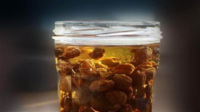 فوائد ماء الزبيب لصحة الجسم.. تعرف عليها