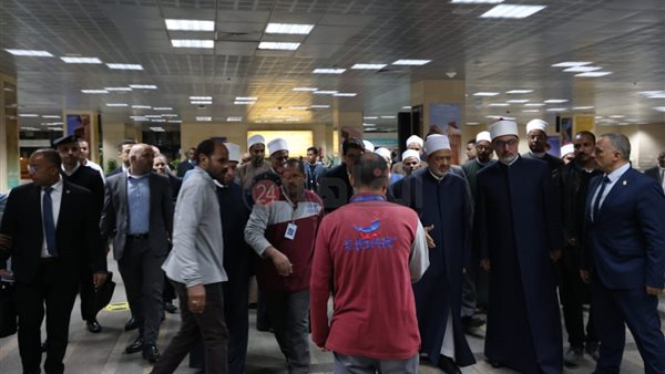 شيخ الأزهر يعود لأرض