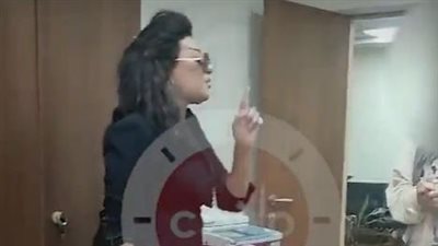 قرار بضبط وإحضار سيدة ادعت قرابتها من محمد فؤاد وأهانت العاملين بمستشفى عين شمس| بث مباشر