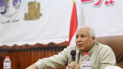 محافظ الوادي الجديد يؤكد زيادة حصة سكر الدعم لقرى الفرافرة