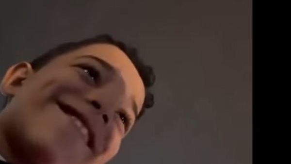 بائع غزل البنات