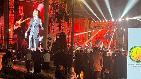 الفنان مدحت صالح