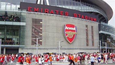 أرسنال يفكر في زيادة سعة ملعب الإمارات لـ80 ألف متفرج