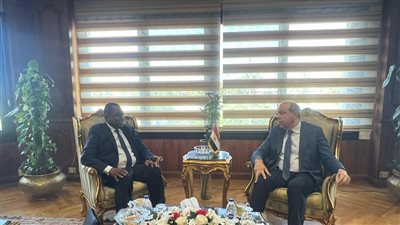 وزير الطيران يستقبل السكرتير العام للاتحاد الإفريقي لبحث تعزيز التعاون