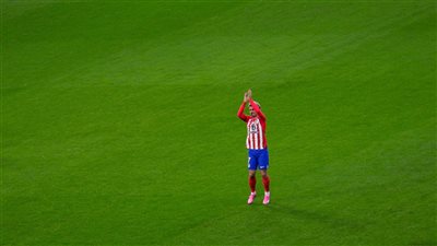 جريزمان يقترب من الرحيل عن أتلتيكو مدريد لأسباب عائلية