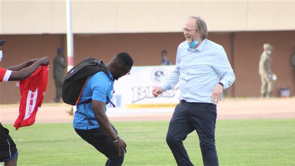 توم سينتفيت المدير