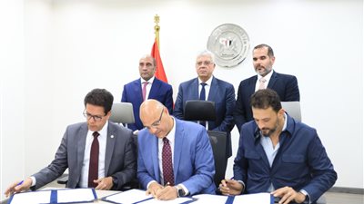 وزير التعليم العالي يشهد تعاونا ثلاثيا لإنشاء مبنى أكاديمي لتدريس برامج في الطب والتمريض| تفاصيل 