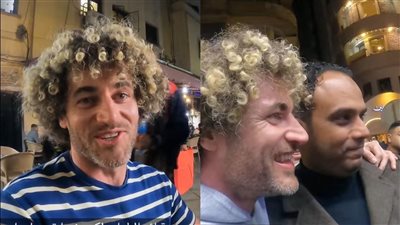 جدعنة المصريين.. بلوجر بريطاني ينبهر بشوارع وسط البلد والشباب يتفاعلون معه: هنأكلك ملوخية ونعلمك عربي