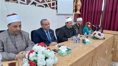 الأمين العام لمجمع البحوث الإسلامية يلتقي بواعظي وواعظات سوهاج 