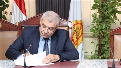 رئيس جامعة الزقازيق يعتمد الكشوف النهائية لـ انتخابات الاتحادات الطلابية.. وإعلانها غدًا