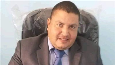 لحق بصديقيه.. وفاة محامٍ متأثرا بإصابته في حادث تصادم سيارتين بقنا