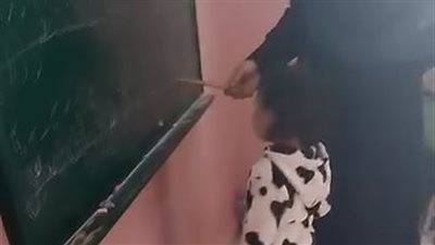 فصل المعلمة.. أول إجراء من التضامن في واقعة اعتداء مدرسة على صغيرة داخل حضانة خاصة بالغربية 