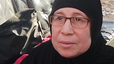 انهيار والدة عريس البراجيل بعد تأجيل محاكمة قاتل نجلها: كان صاحبه ومتربي في بيتنا | بث مباشر