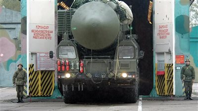 وسط تحذيرات من هجوم جوي على أوكرانيا.. روسيا تستعد لإطلاق صاروخ باليستي