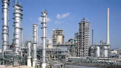 تفاصيل المفاوضات بين الهيئة العامة للبترول والجمارك لرفع الحجز الإداري عن المصرية للتكرير 