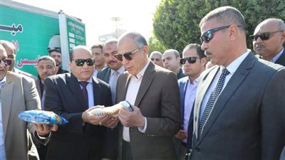 %30.. محافظ المنيا: إطلاق 35 سيارة متنقلة لبيع السلع الغذائية بأسعار مخفضة