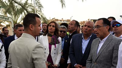 رئيس الوزراء يجري جولة تفقدية لعدد من المستشفيات 