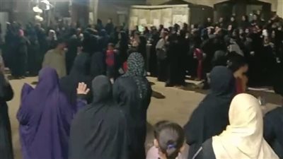 جنازة مهيبة لـ زوجين لقيا مصرعهما في حادث سير بسوهاج | بث مباشر