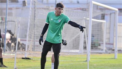 محمد صبحي يحمل شارة قيادة الزمالك أمام الإسماعيلي بعد خروج عمر جابر مصابا