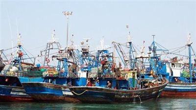 لليوم الثاني.. توقف حركة الصيد بميناء البرلس بكفر الشيخ بسبب اضطراب حركة الملاحة البحرية 