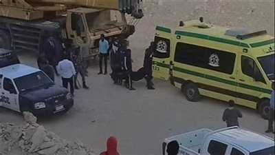 انتشال جثمان أحد ضحايا انهيار صخري بالوادي الجديد.. واستمرار البحث عن باقي المفقودين | بث مباشر