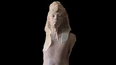 المتحف المصري بالتحرير يعرض تمثالا من الكوارتزيت لتوت عنخ آمون