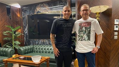 محمد زيدان يجتمع مع المحامي أشرف عبدالعزيز للرد قانونيًا على أزمة شركة المراهنات