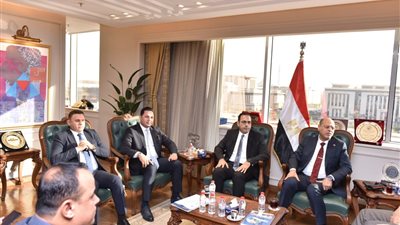 وزير العمل يبحث إنشاء مراكز تدريب للشباب في المحافظات لتأهيلهم للسوق 