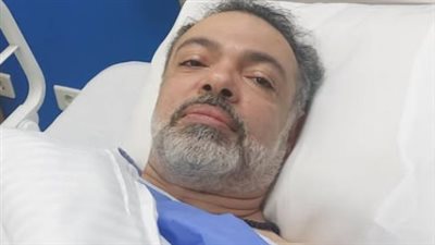 المخرج طارق رفعت يجري عملية جراحية في القلب