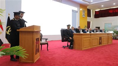 محافظ الوادي الجديد يوجه بمنح كل حاج 10 آلاف جنيه كهدية بقرعة وزارة الداخلية