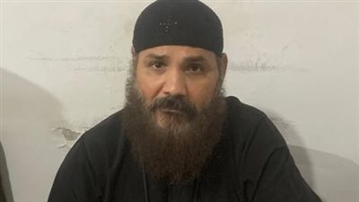 منتحل صفة كاهن ويجمع أموالا.. الكنيسة تحذر من شخص يدعى شحاتة فرج