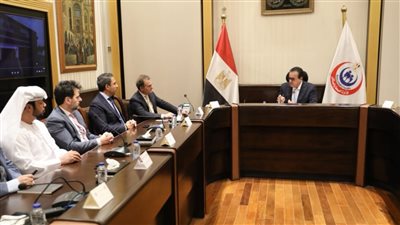 وزير الصحة يبحث مع شركة إماراتية تسريع إنشاء مصنع السرنجات ذاتية التدمير وتوسيع الاستثمارات المشتركة