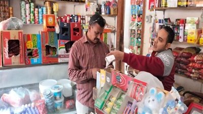 عدم مطابقة المواصفات.. ضبط 147 مخالفة تموينية خلال حملة رقابية على الأسواق والمخابز في المنيا