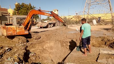 مياه القناة: الانتهاء من إصلاح كسور في 3 خطوط وإعادة تشغيل الخدمة| صور
