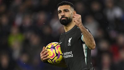 بسبب لامين يامال.. خلاف في برشلونة حول التعاقد مع محمد صلاح