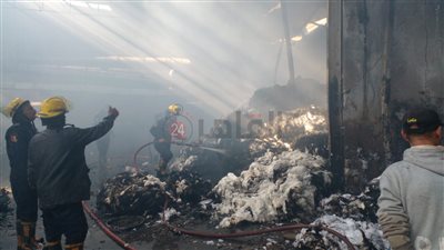 خسائر بالملايين.. السيطرة على حريق بمصنع غزل بالغربية 