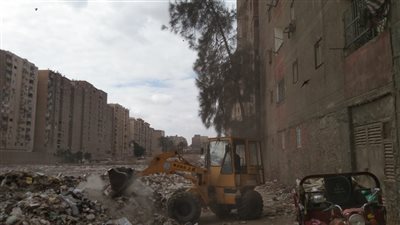 إزالة تعديات وإصلاح الصرف.. محافظة الجيزة تستجيب لعدد من شكاوى المواطنين بالأحياء