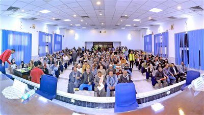 محافظ سوهاج يعقد اللقاء الجماهيري الأسبوعي للاستماع لمطالب واحتياجات المواطنين