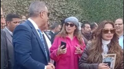 بحضور رانيا فريد شوقي وإلهام شاهين.. محافظ الفيوم يفتتح مهرجان الخزف بقرية تونس| بث مباشر 