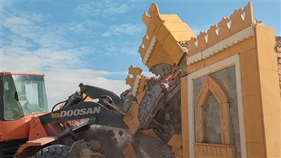 إزالة 850 مقبرة مخالفة في أبو زعبل بالقليوبية