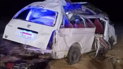 مصرع 6 أشخاص وإصابة 9 آخرين في حادث انقلاب سيارة ميكروباص بالطريق الصحراوي الغربي بأسيوط