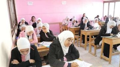 موعد امتحانات الترم الأول 2025 للصف الثالث الإعدادي بالجيزة 