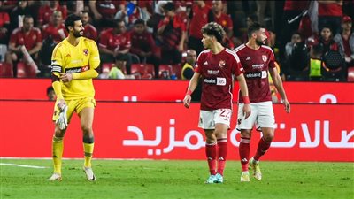 إمام عاشور يعتذر عما بدر منه في حق النادي الأهلي وزملائه