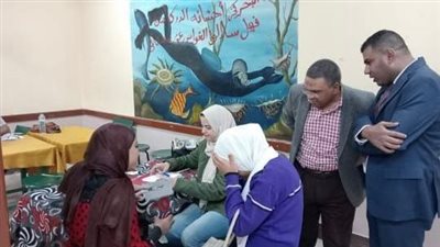 علاج 681 مواطنا بقرية الرياينة في قافلة طبية لجامعة سوهاج