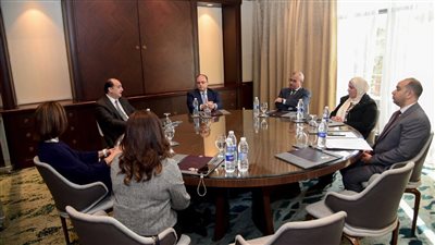 رئيس هيئة الدواء يبحث تنظيم برامج تدريبية في مجالات اليقظة الدوائية