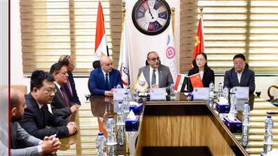 زيارة صينية لتعزيز التعاون الطبي مع مستشفيات عين شمس الجامعية