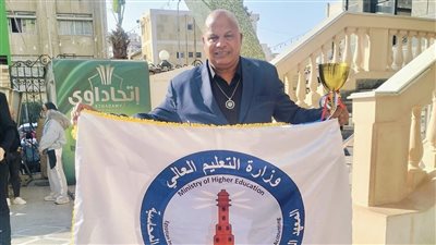 تم دعوته الواحدة ليلًا.. التعليم العالي ومعهد الإسكندرية للمحاسبة يردان على دعوة عادل شكل لحضور احتفالية لطلاب الجامعات