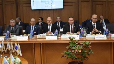 جامعة سوهاج تشارك في اجتماع الأعلى للجامعات بالسويس